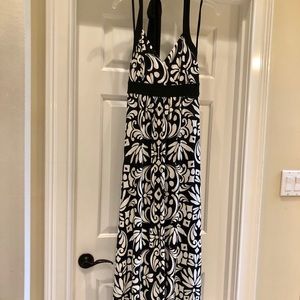 Size M ladies maxi